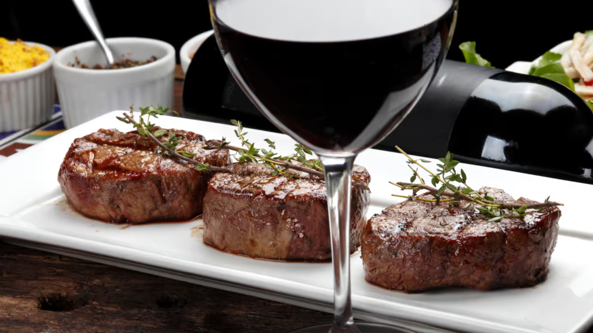 Vins de Bordeaux : Meilleurs Plats à Servir avec