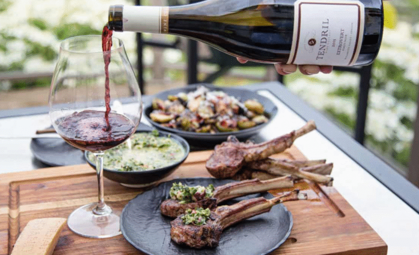 Vin Rouge ou Vin Blanc : Quel Accord avec les Plats de Viande Français ?