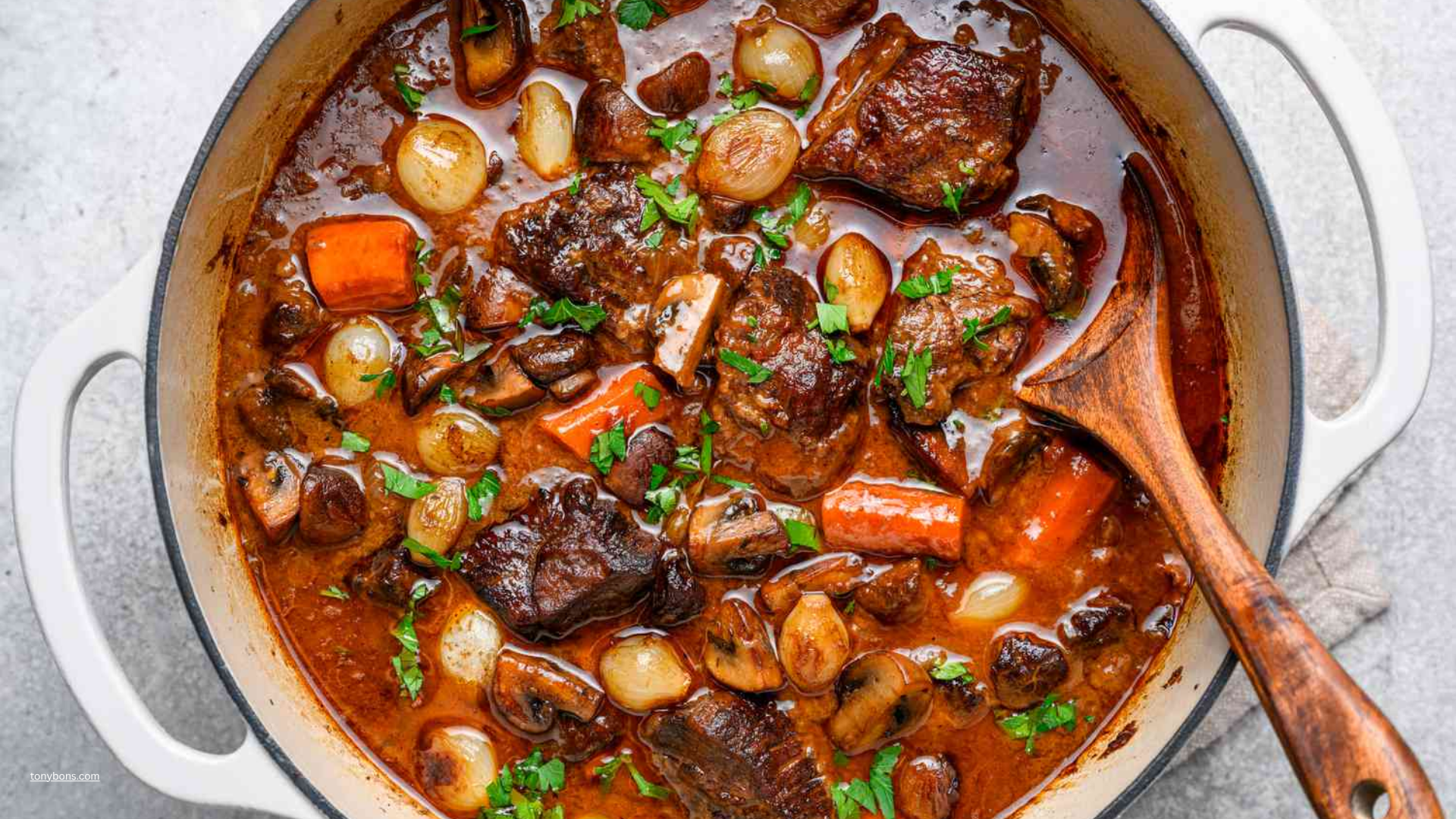 Bœuf Bourguignon Simplifié pour les Cuisiniers à la Maison