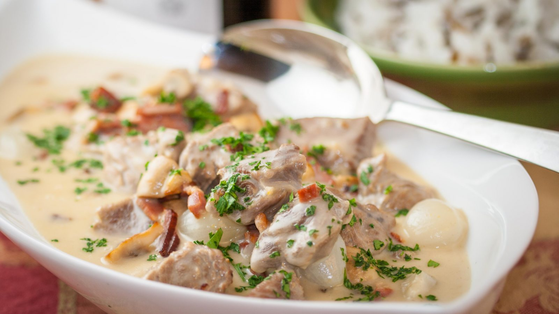 Blanquette de Veau : Crémeuse, Élégante et Délicieuse